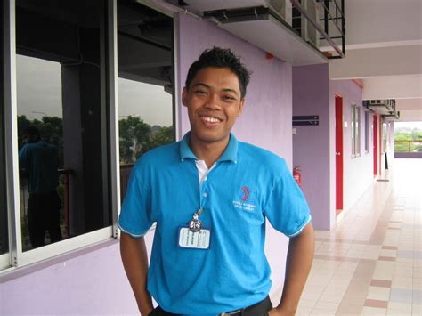 Senarai kursus yang ditawarkan dalam bulan jun. ENCIK AMRI: Kolej Komuniti Hulu Langat ( STM 1A )