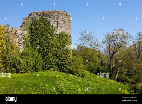 The Beautiful Ruin Of The Historic Pevensey Castle In East Sussex Uk