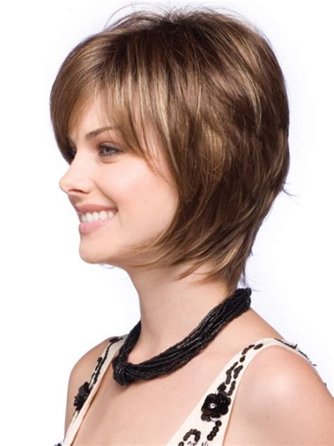 40 Beautiful Short Hairstyles For Thick Hair