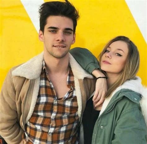 Ester expósito & álvaro rico. Alvaro Rico's Partner Exposito; Millions of Net Worth in ...