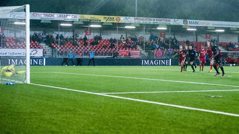 Almere city football club is a dutch professional football club based in almere, flevoland. Almere City FC doet als eerste kunstgras in de ban | NOS