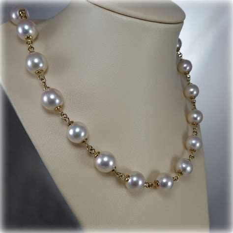 9ct Gold Cultured Pearl Necklace, June's Birthstone | Mr Allan Jewellers