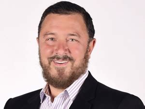 Aynı zamanda kendisinin en sevdiği çizgi roman kahramanı tenten'dir diye duyduk. Mehmet Kutman: Global'in işlettiği her liman bir Türk ...