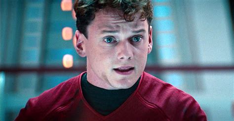 star trek s anton yelchin dies in car accident cbr