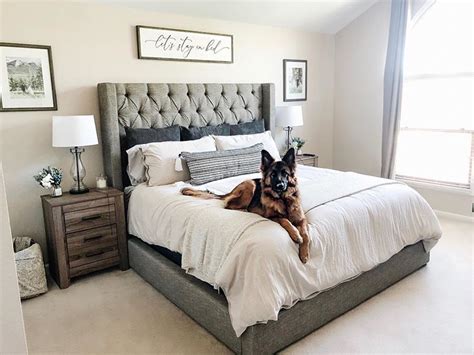 Sorinella Upholstered Bed In 2020 Upholstered Bed Master