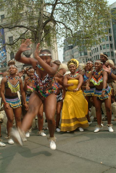 Dscf3146 Umoja Zulu South Africa Dance Ladies At Trafalgar Square London A Photo On Flickriver