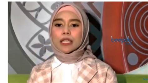 Sayangnya tak berselang lama hubungan mereka pun kandas di tengah jalan. Tanggapan Lesti Kejora soal Video Mesra Rizky Billar dan ...