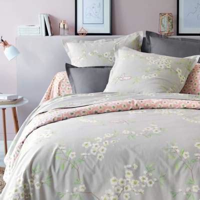 Vous n'avez qu'à choisir entre les parures de lit, couettes, nappes, tapis. Linge de lit : housse de couette, drap & taie | Françoise ...