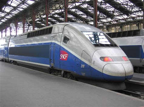 Getting Around France By Train From €30 Смак подорожника