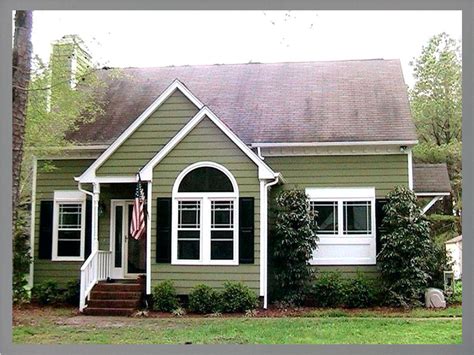 These green house white shutters have steady structures that are easy to install as they come with parts without welding points. Sage Green House White Trim Shutters