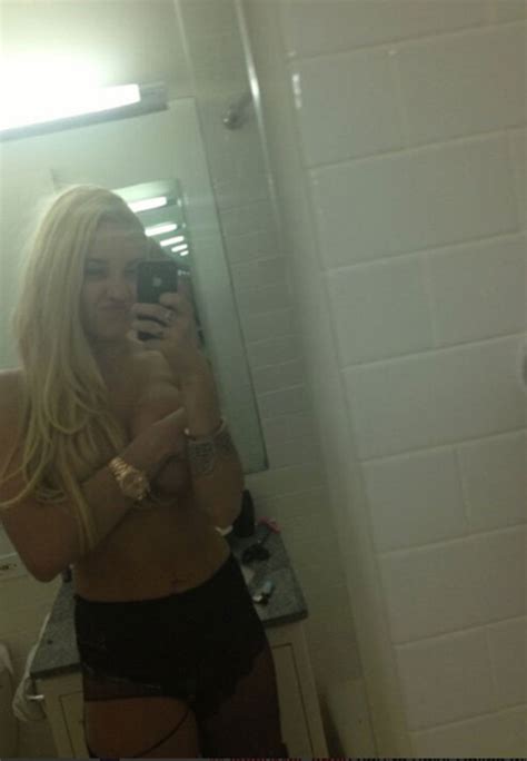 Amanda Bynes Topless For Social Media Of The Day