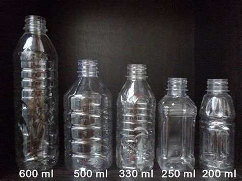 Barang bekas seperti botol plastik air mineral dapat dimanfaatkan sebagai bahan membuat mainan materials : Botol Plastik PET - air minum & sejenisnya - Botol Kemas