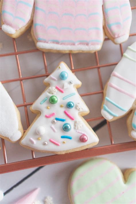 Sugar Cookies With Royal Icing — Cup Of Ambition