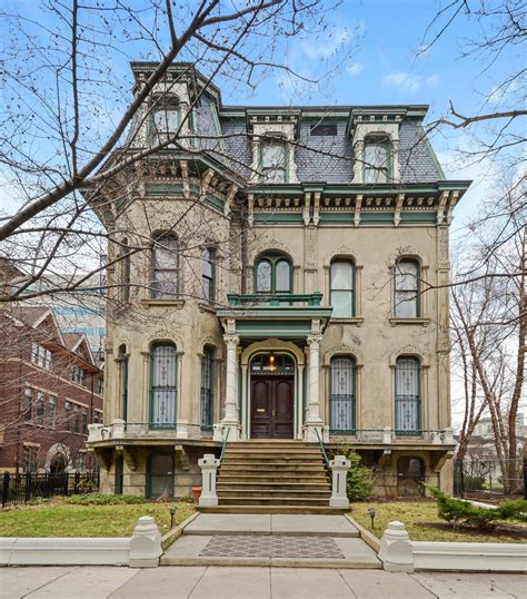 Chicago Mansion With Coach House 3m Chicago Tribune