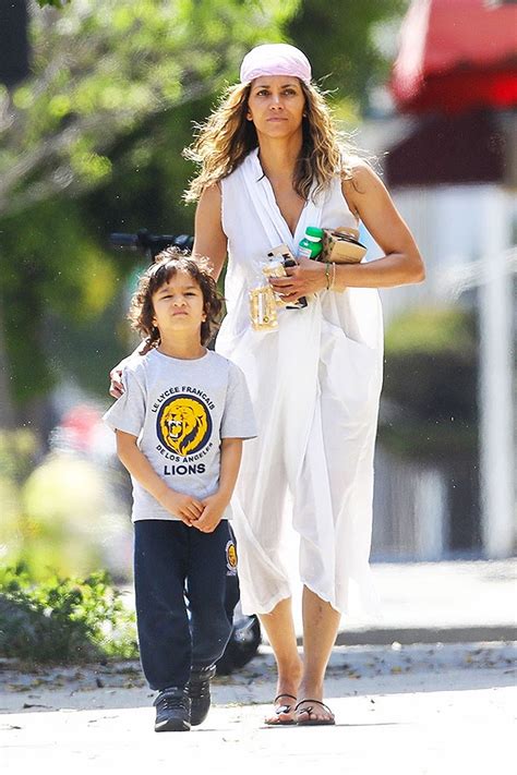 Halle Berry And Son Maceo In Los Angeles Sweet Pics Hollywood Life
