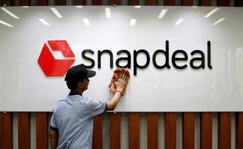 Get rs.30 off (on minimum recharge of rs.50) + 2x value coupons (on your favourite brands). Snapdeal Sells Freecharge At 90% Discount To Axis Bank