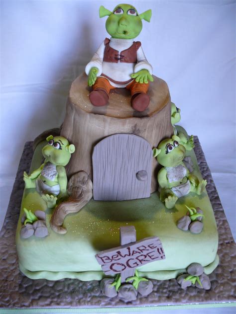 Shrek And His Babies Shrek Cake Shrek Cake