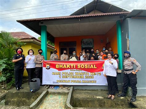 Lowongan kerja pt mass rapid transit jakarta (mrt jakarta) terbaru 2021. Polwan Polda Maluku Berbagi Kasih, Dengan Para Lansia Dan ...