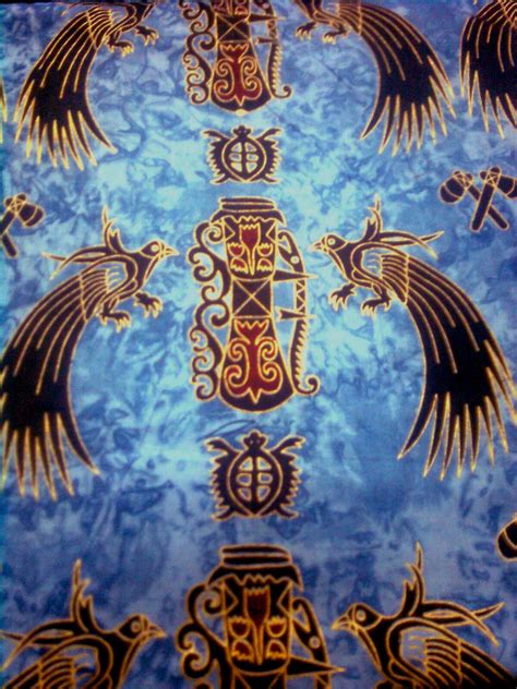 Sebab batik merupakan salah satu budaya peninggalan nenek moyang banga indonesia yanng sudah diakui oleh unesco sebagai warisan. Batik Khas Papua: Berbagai macam Motif Batik Papua