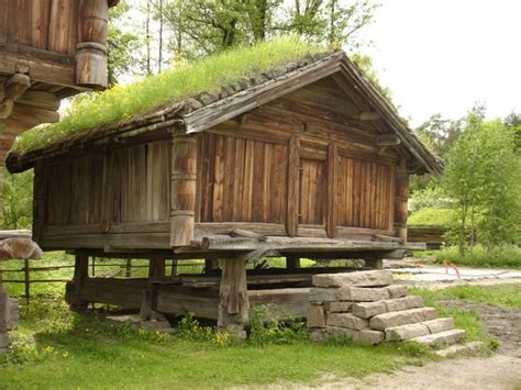 Old folk / folk's home? File:Norsk folkemuseum - Bur fra Nedre Nisi i Gransherad ...