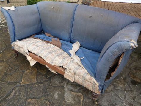 Middleton Bray Upholstery Furniture Upholsterer Cirencester Glos Sofa Repairs Company Sofa