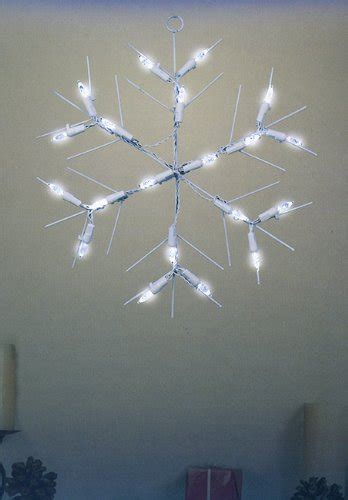Northlight 13 White And Clear Led Lighted Snowflake Christmas Window