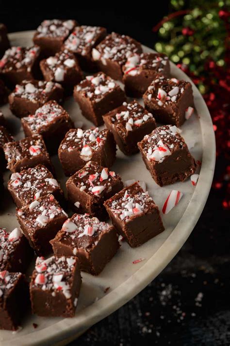 Easy Peppermint Fudge Recipe Butter And Baggage