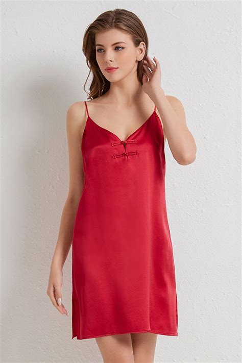 2020 Summer Nightgown Lady Suspender 100 Silk Nightdress Women Silky Sexy Sleep Dress With