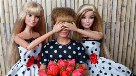 Barbie And Ken Love 💘 Video Two Barbie Sisters💘 And Ken ️ New Dress Up Dolls Episódio De Boneca