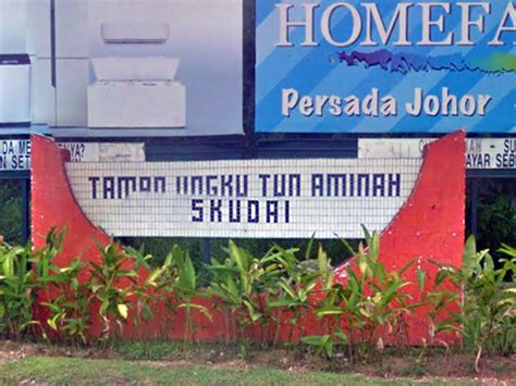 Descriptiontaman ungku tun aminah bus and taxi terminal.jpg. Bzz Hotel | Taman Ungku Tun Aminah ,TUTA