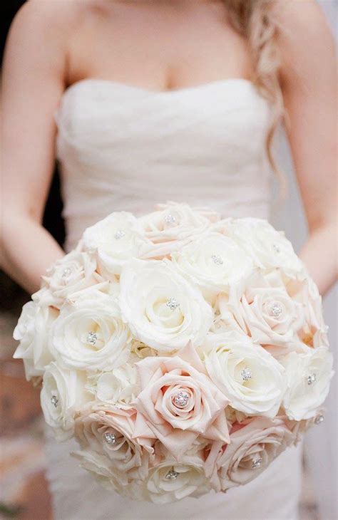 12 Stunning Wedding Bouquets 28th Edition Belle The Magazine