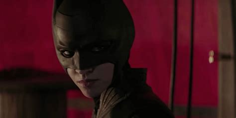 the cw releases first batwoman trailer hypable