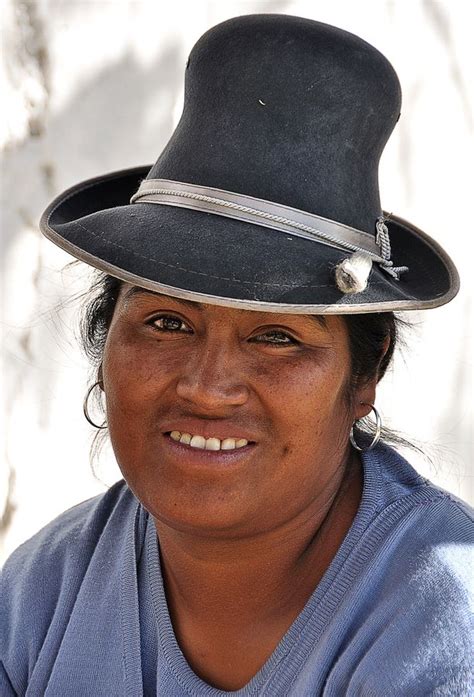 Peruvian Woman By Csilla Zelko Peruvian Women Woman Face Beauty Face