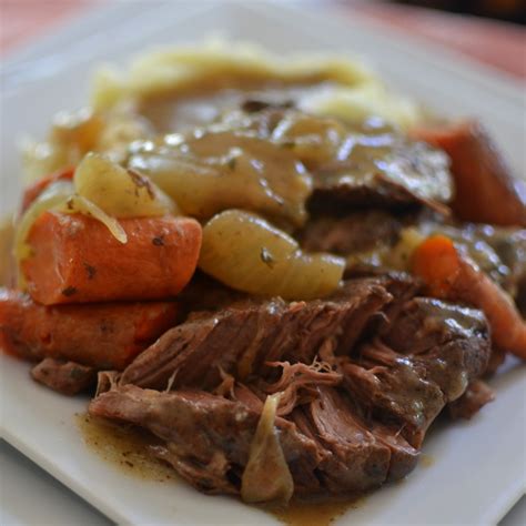 Cover the crock pot and cook the roast. Crock Pot Chuck Roast and Vegetables | allebull | Copy Me That