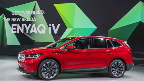 Škoda enyaq iv hoolitseb suurepäraselt ka tagaistmel reisijate eest. Skoda Enyaq (2021): Erstes Elektro-SUV mit bis zu 510 Kilometer Reichweite