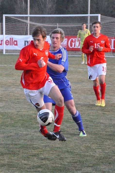 Nach dem frühstück und auschecken vom hotel fahren wir mit dem katamaran (1,5 std.) nach. Österreich - Slowakei: 2:0-Sieg für das U19-Nationalteam ...