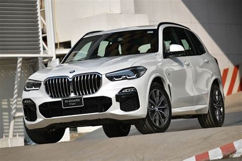 With honed m design and innovative m technologies it offers breathtaking performance potential. BMW X5 xDrive30e M Sport ใหม่ รถ SUV พี่ใหญ่ระดับหรู แบบ ...