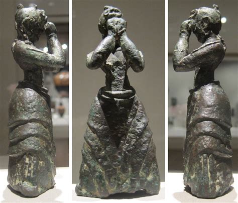 Chica Minoica C 1600 1500 Ac Bronce Creta Cleveland Museum Of Art