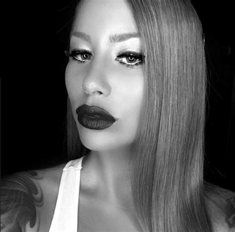 Amber Rose Debuts New Look Photos Funmy Kemmys Blog For Global
