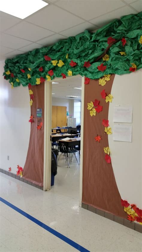 They're a great way to celebrate the. Classroom Door Tree Decoration: Fall | Classroom Ideas for ...