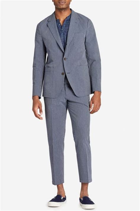 Just fill out a few simple questions and we'll suggest a size for you. 8 Best Slim Fit Suits for Men - Men's Slim Fit Suits for ...