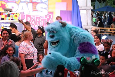 Dance The Night Away At Pixar Pals Dance Party At The Tomorrowland Terrace
