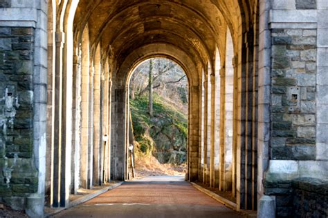 Fort Tryon Park 20 Off The Beaten Path Attractions Of New York