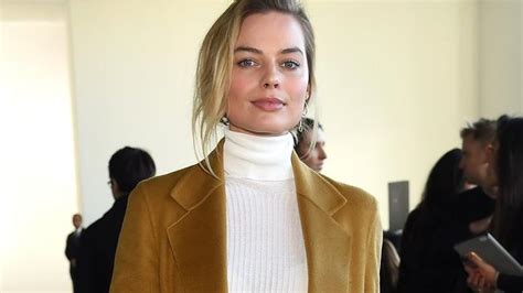 margot robbie ‘didn t know she was partying with prince harry