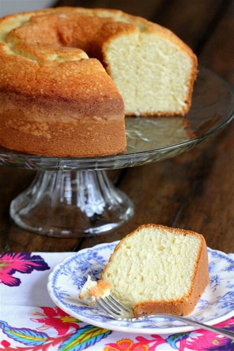 Repeat until all of the dry and wet ingredients are added, scrape the bowl well. Buttermilk Pound Cake: Recipe from Southern Living | Cakes | Pinterest | Buttermilk pound cake ...