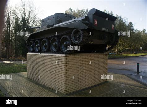 Cromwell Tank Memorial To 7th Armoured Division The Desert Rats At