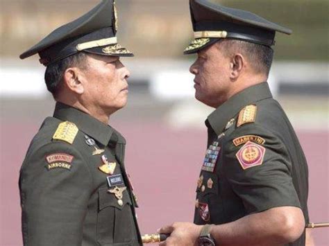 Klb partai demokrat yang digelar kubu moeldoko dinilai belum melengkapi sejumlah dokumen. Profil Moeldoko dan Gatot Nurmantyo, Sama-sama Mantan ...