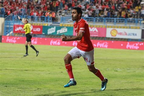 ما رأيك فى الاهلي اليوم؟ تحليل مباراة الاهلي اليوم الاستوديو التحليلي لمباراة الاهلي وسيمبا وخسارة الاهلي ماذا قال المحللون بعد خسارة الاهلي اليوم بث مباشر. تبادل التلميحات بين لاعب الأهلي وموسيماني.. والخطيب يرفض بشدة!