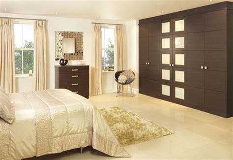 Plus an extra £500 off**. Fitted Bedroom Furniture and Hinged Wardrobes from a UK ...