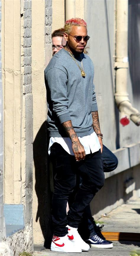 Fade hairstyle is the modern style of new hairstyles, now fade haircut is a important part of most of the hairstyles for mens. chris brown style - Google Search | MY STYLE | Pinterest